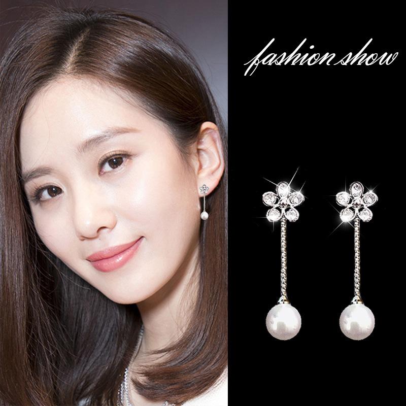 Hoa tai nữ HT06 dáng thả dài hạt ngọc trai dính hoa bông hoa  5 cánh sang trọng