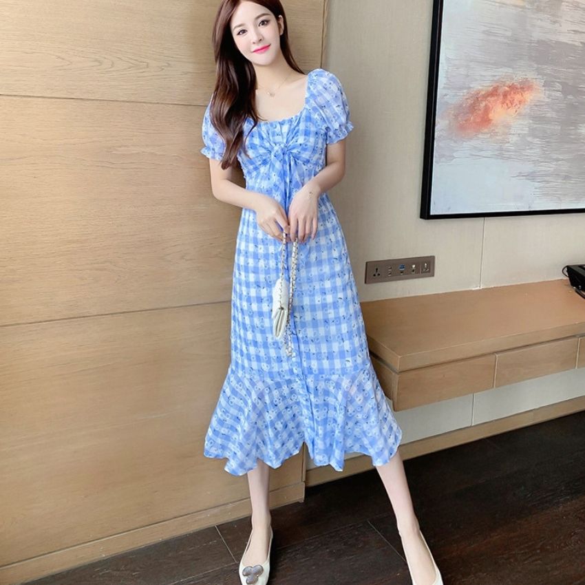 Váy Đuôi Cá , Đầm Hoa Nhí Kẻ Caro Cổ Vuong Trễ Vai Dáng Dài , Vải Voan 2 Lớp Phong Cách Hàn Quốc TẶNG KÈM phụ kiện xinh