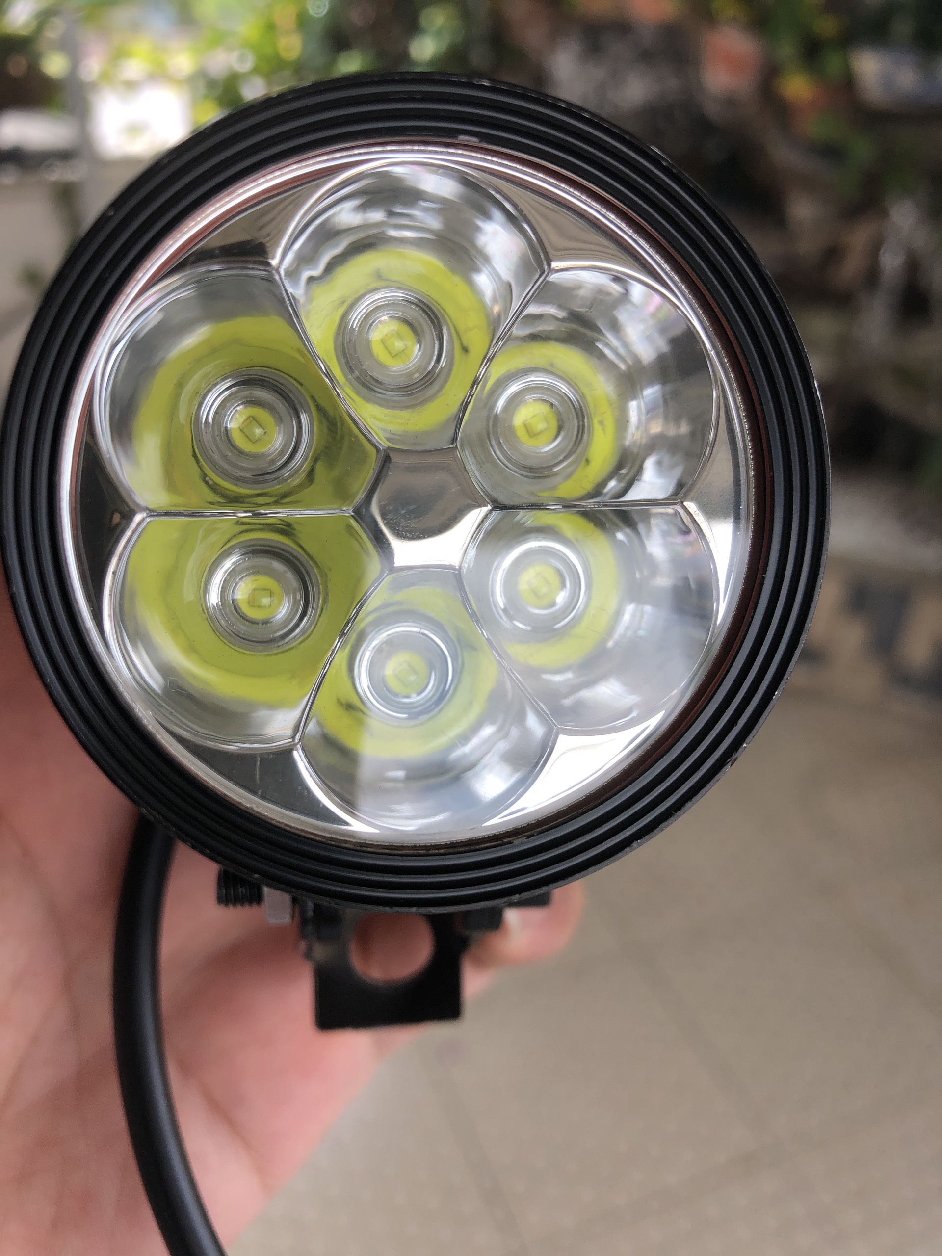 ĐÈN LED L6 NGẮN FULL PHỤ KIỆN