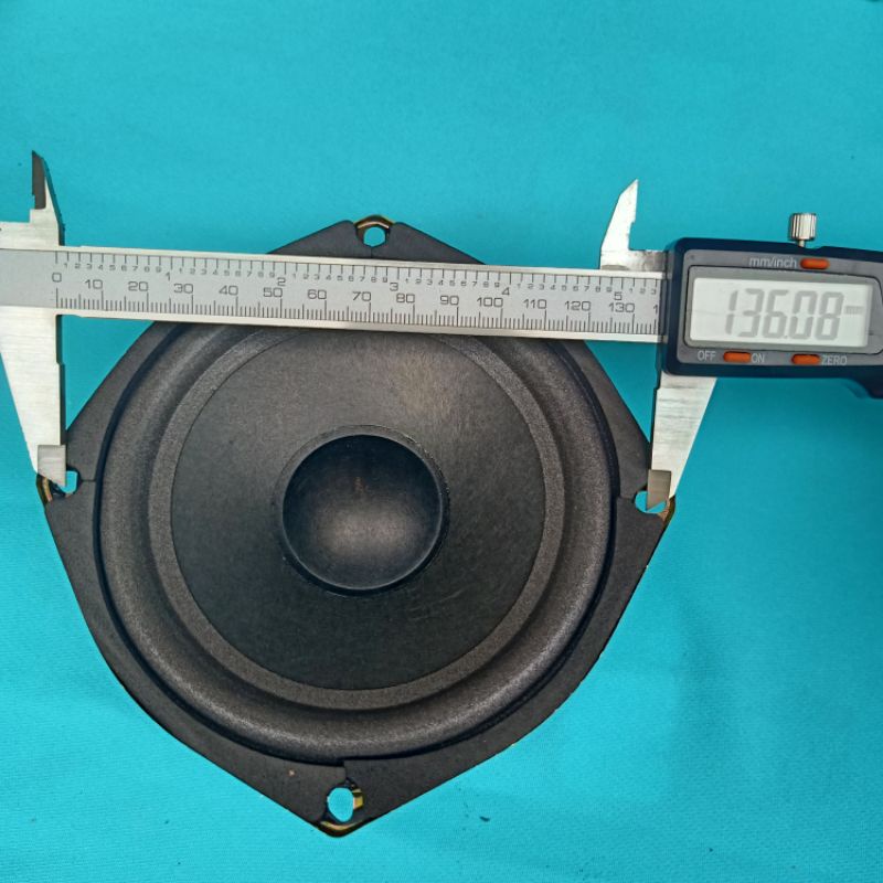 LOA VI TÍNH 8CM* 10CM* 135CM