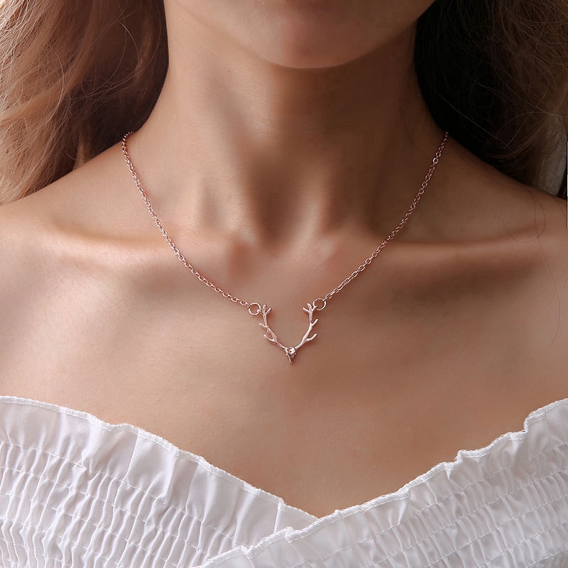 Dây chuyền mặt sừng nai thời trang