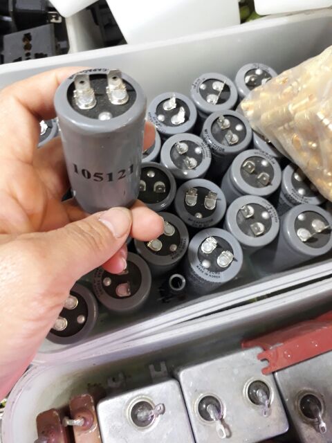2 Tụ 4Uf 400V
