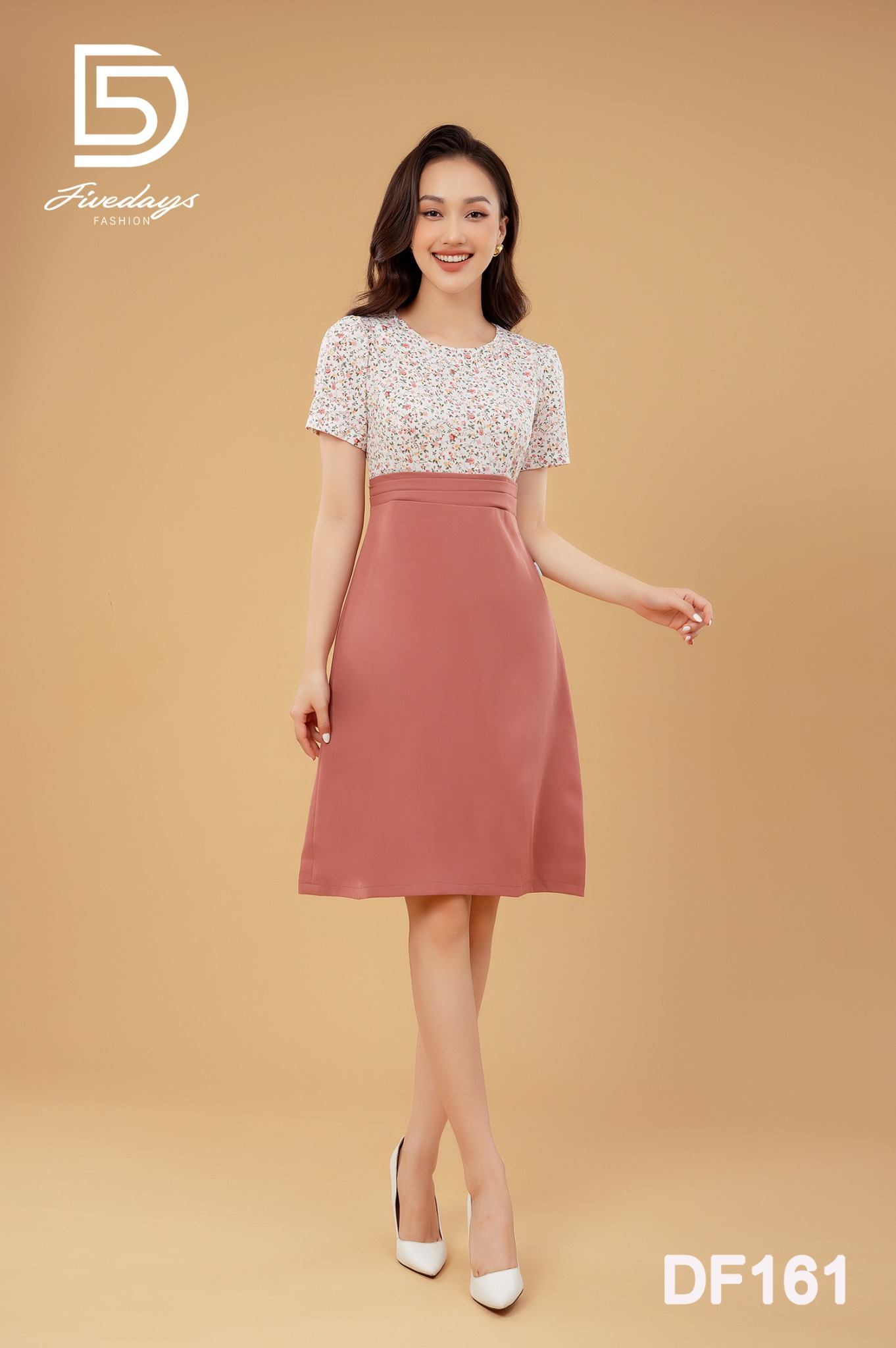 Đầm hoa đũi phối chân xoè FIVEDAYS
