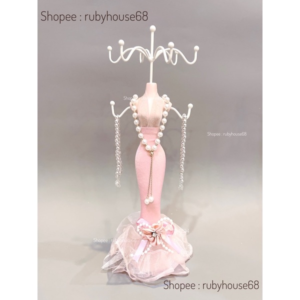 Giá treo trang sức búp bê decor shop