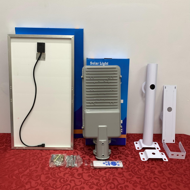 Đèn Cao Áp Năng Lượng Mặt Trời 300W Mẫu Mới IP68 Chống Nước