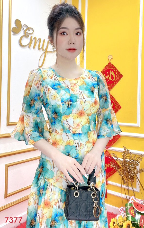 Đầm EMY EM7377 Xoè Hoa Xanh