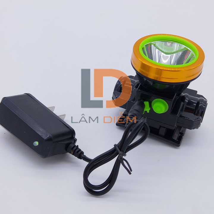 Good Quality Super Bright Headlamp That Lasts 6-8 Hours on Battery, Comes with Charger and Elastic Strap, Complete Set.