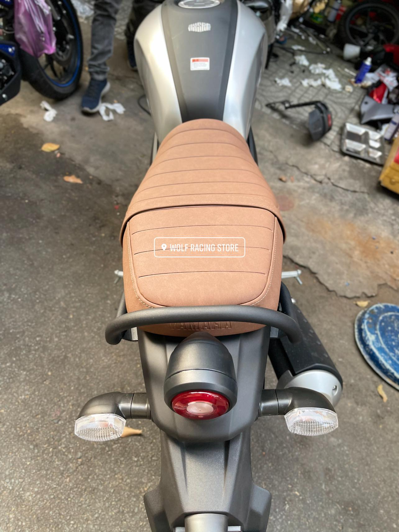 Tay Dắt XSR155