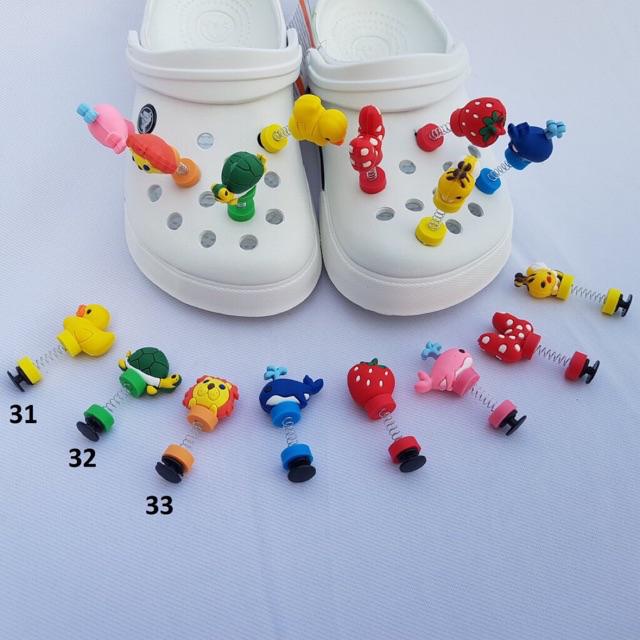 Jibitz Cross 2d/3d/lò xo/ lò xo 3d/ lò xo đèn Jibitz Cài Trang Trí Dép Đẹp Mắt Xinh Động Sticker gắn dép
