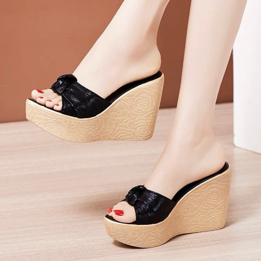 DÉP XUỒNG QUAI NƠ Ú