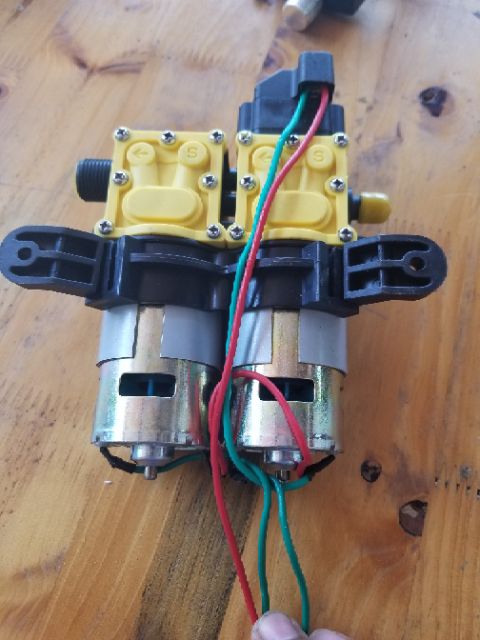 MÁY RỬA XE mini 12V bơm áp LỰC ĐÔI Đỉnh Phong