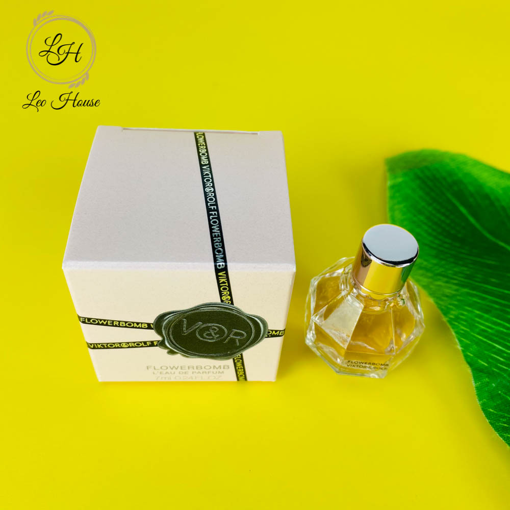 Nưỡc hoa mini Viktor and Rolf Flower Bomb L'eau De Parfum - 7ml