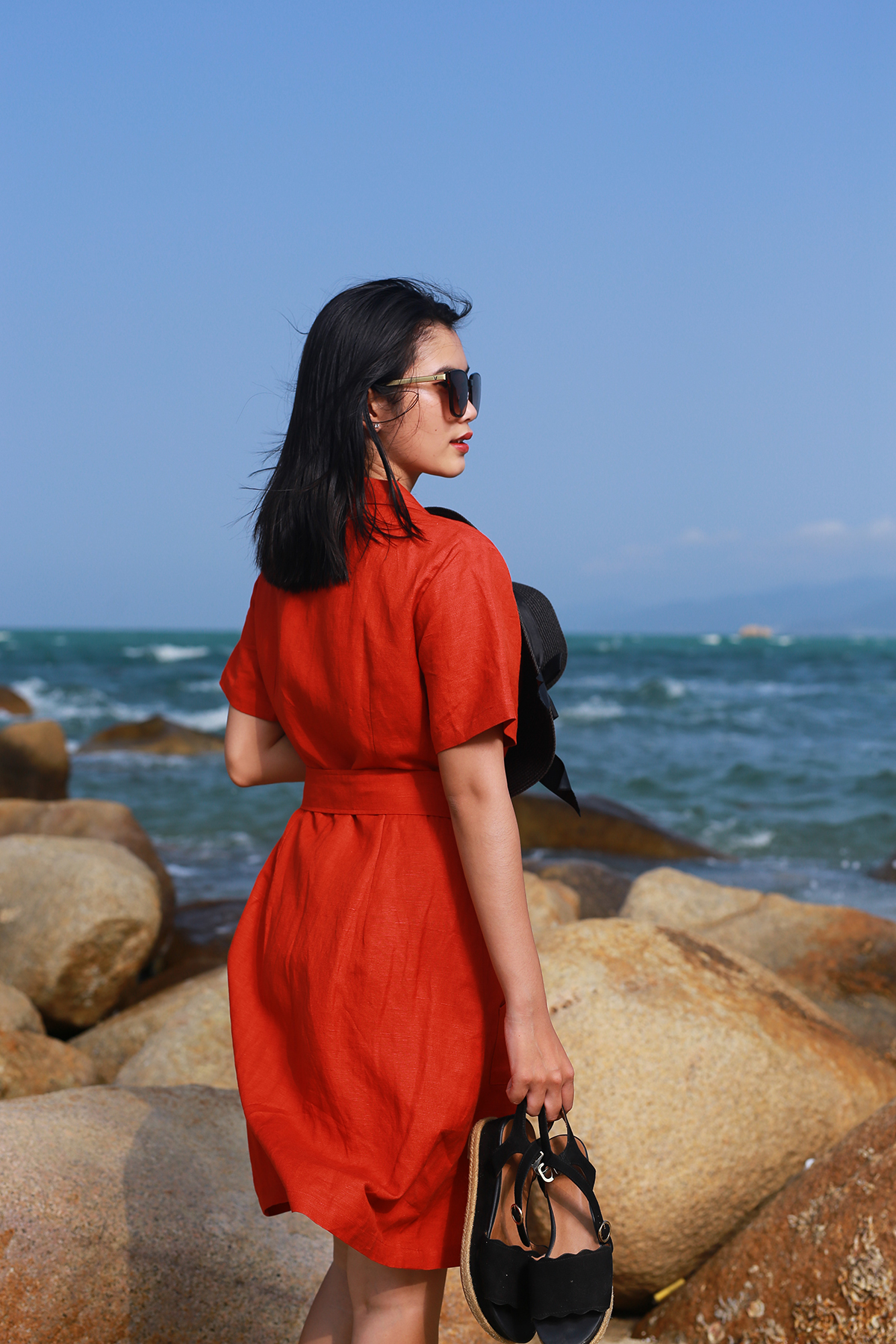 [HCM]Đầm linen cổ ve công sở nút bọc CINDY - MaxMessi