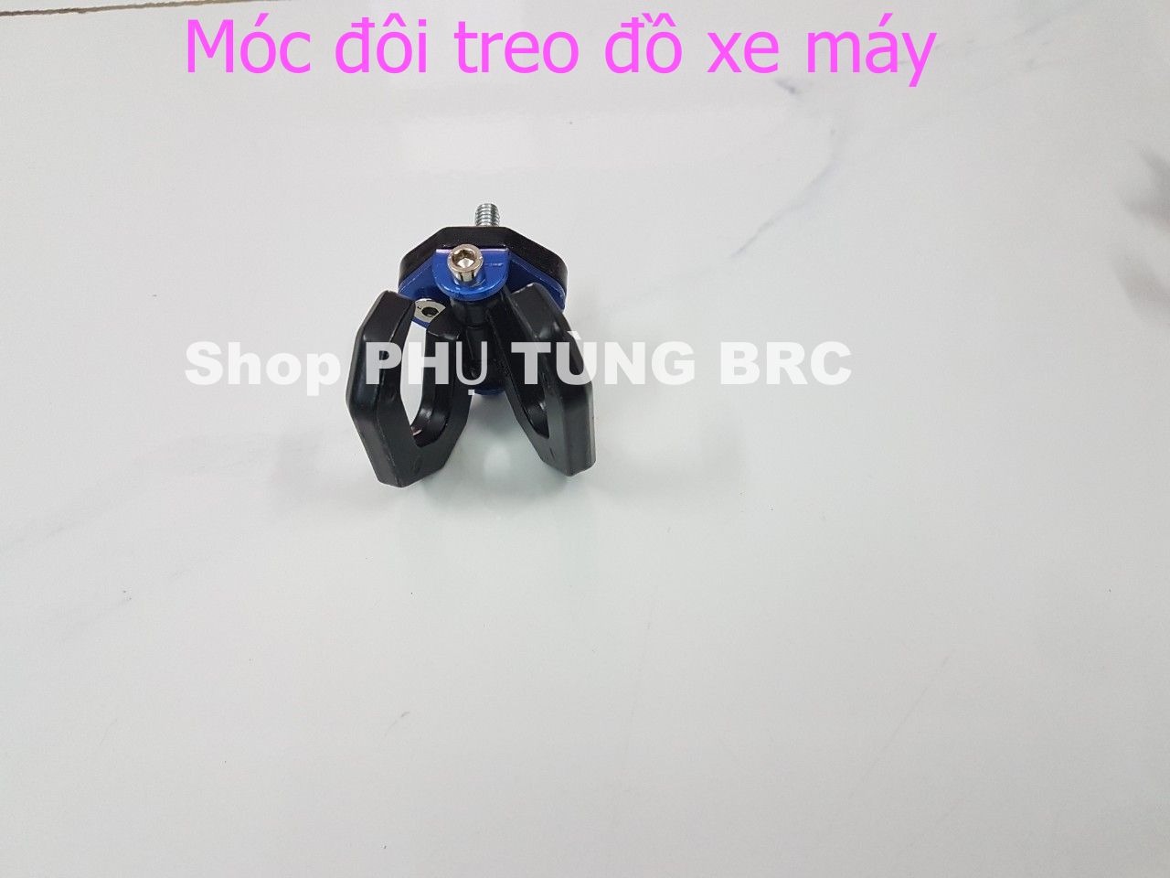 Móc đôi CR7 treo đồ xe máy ( SL: 1 cái móc đôi)