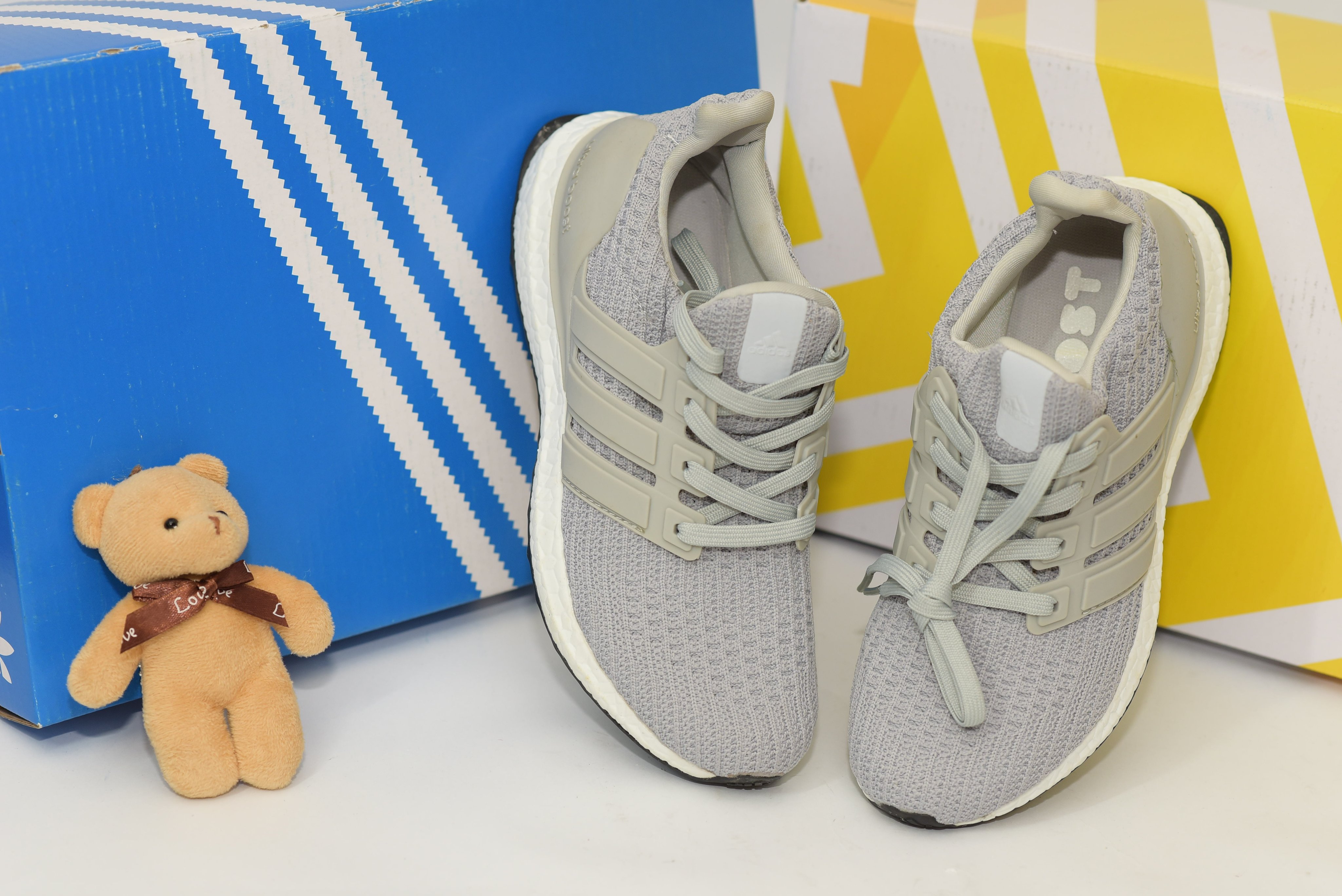 [Siêu Sale] Giày Sneaker Nam Nữ Ultraboost 4.0 Xám (Fullbox+ Tặng hộp bảo vệ box)