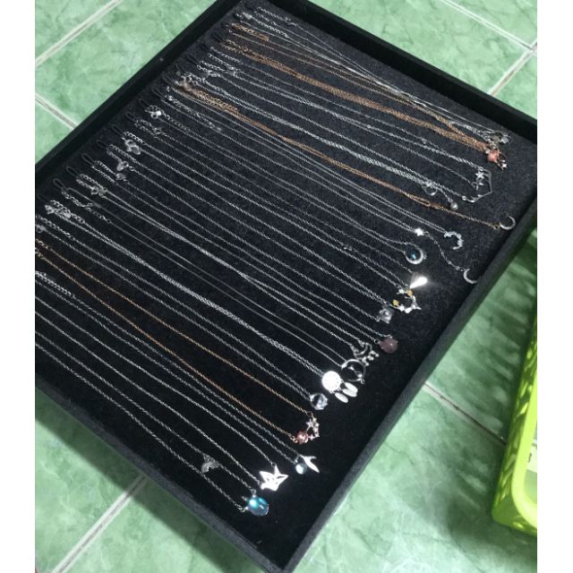 Khay gỗ đen trưng bày nhung lớn dây chuyền không nắp 27cmx32cmx2cm