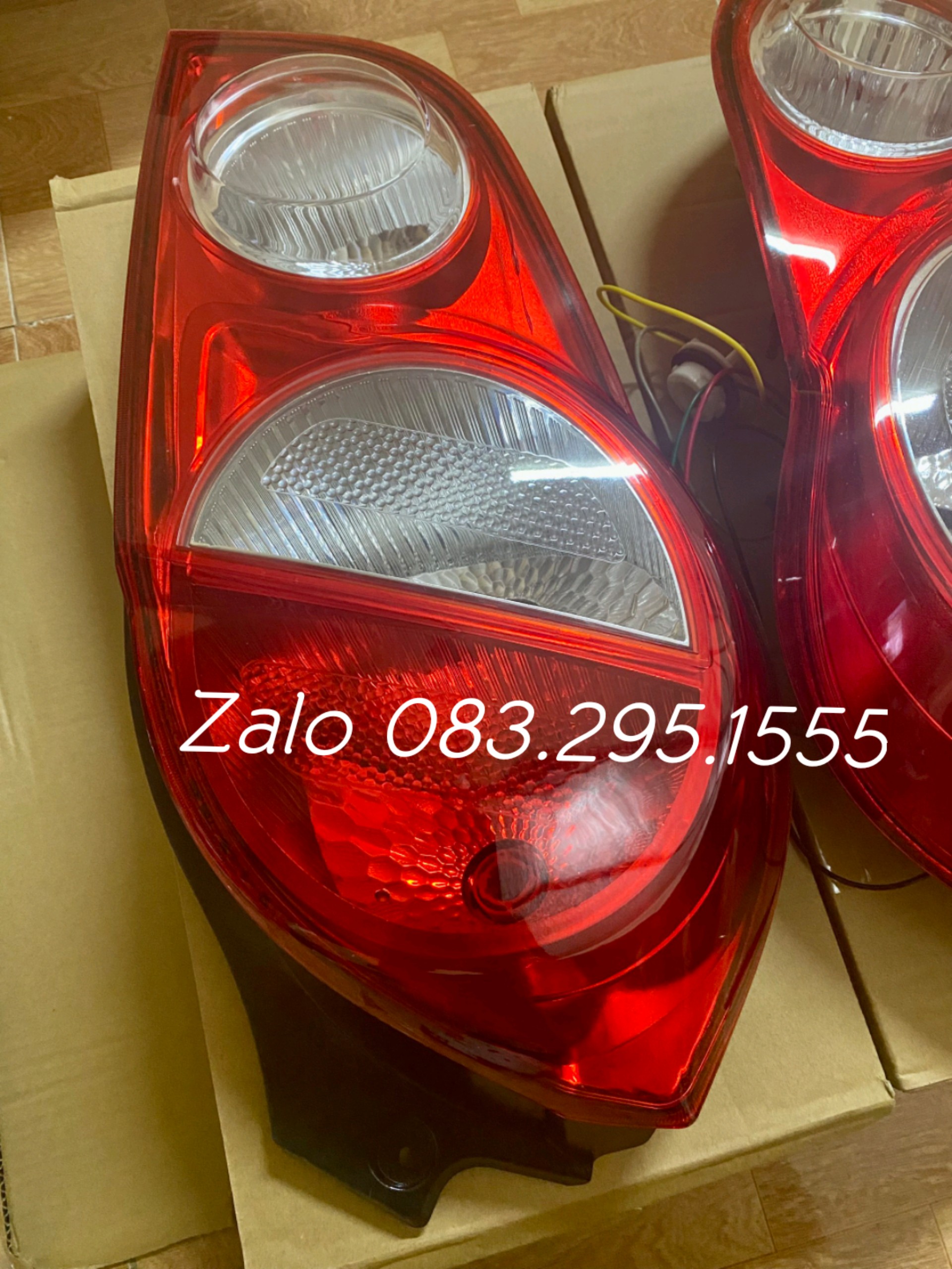 đèn hậu Matiz 4 , sparl m300 ( đèn 2 màu đỏ trắng , oem )