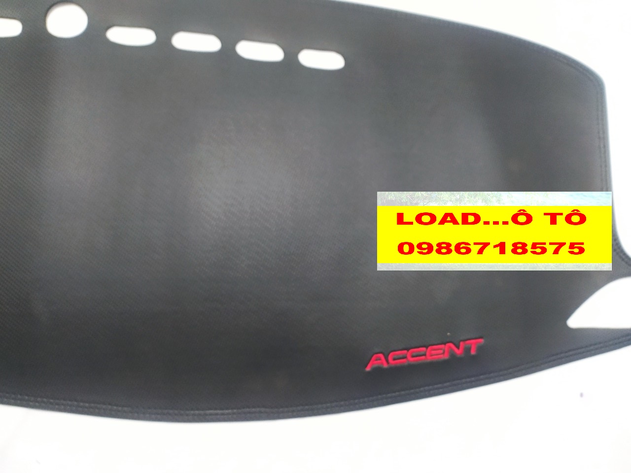 Thảm Taplo Da Vân Carbon Huydai Accent 2023-2018 Cao Cấp