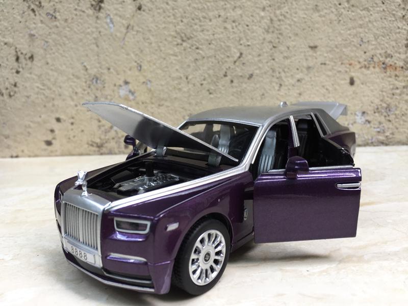 [HCM]Mô hình xe Ô tô Rolls-Royce Phantom VIII - 1:32