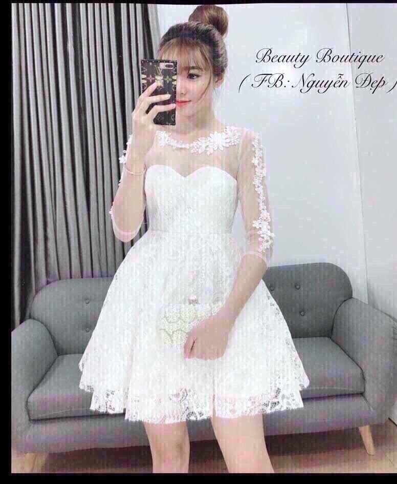 Đầm xòe ren tay dài xinh xắn