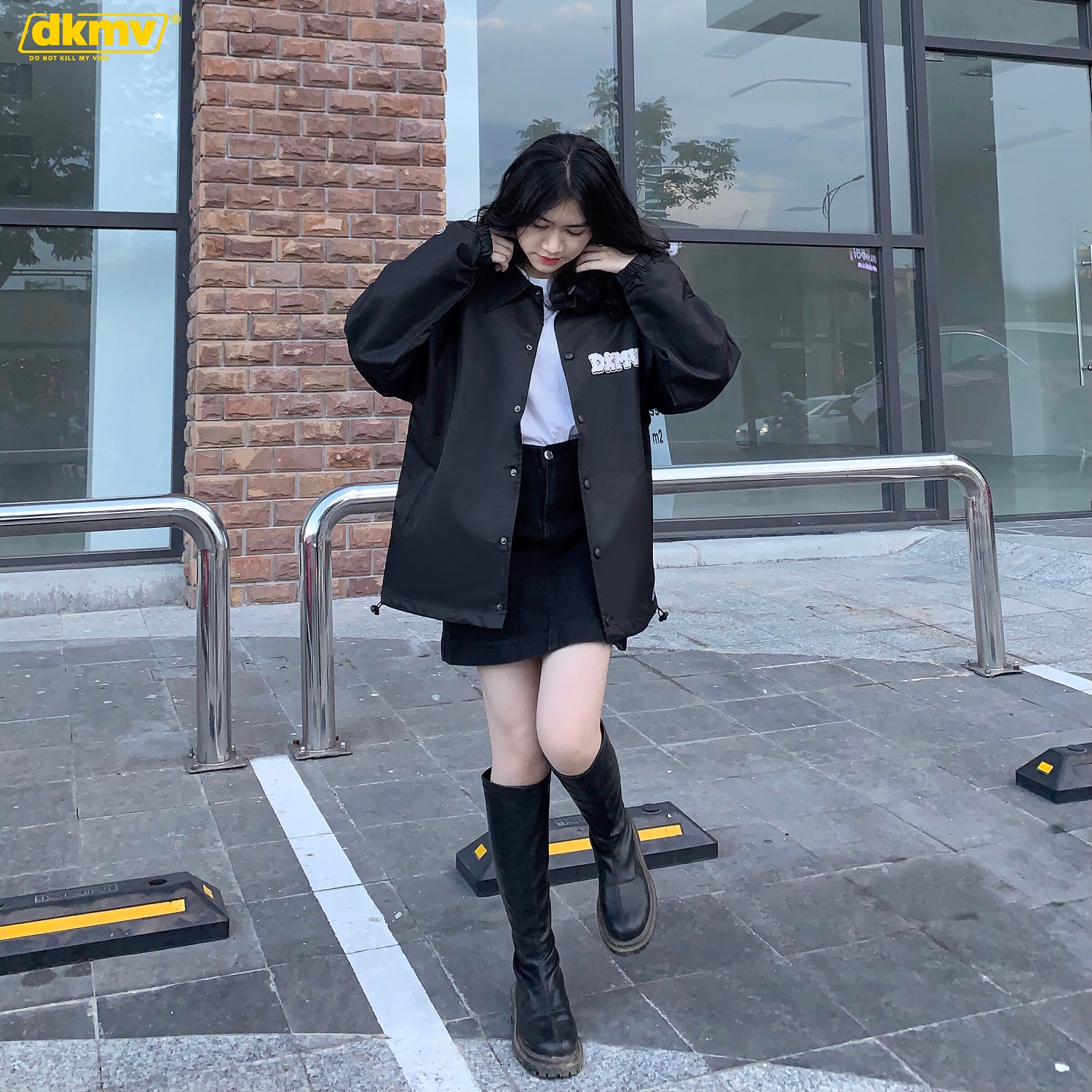 Áo khoác dù nữ hai lớp màu đen DKMV Jacket Chill | K06-AK2