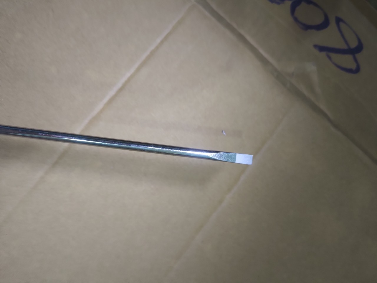 tô vít dẹp anton 5ly dài 40cm