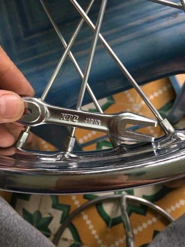 Cờ Lê Cân Vành( cờ lê vặn nan hoa) thương hiệu KTC