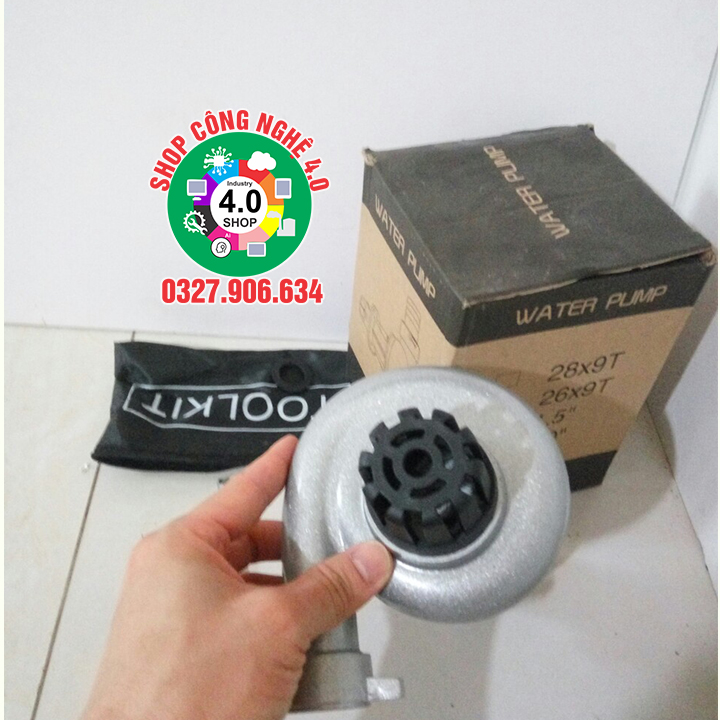 Đầu bơm gắn máy cắt cỏ