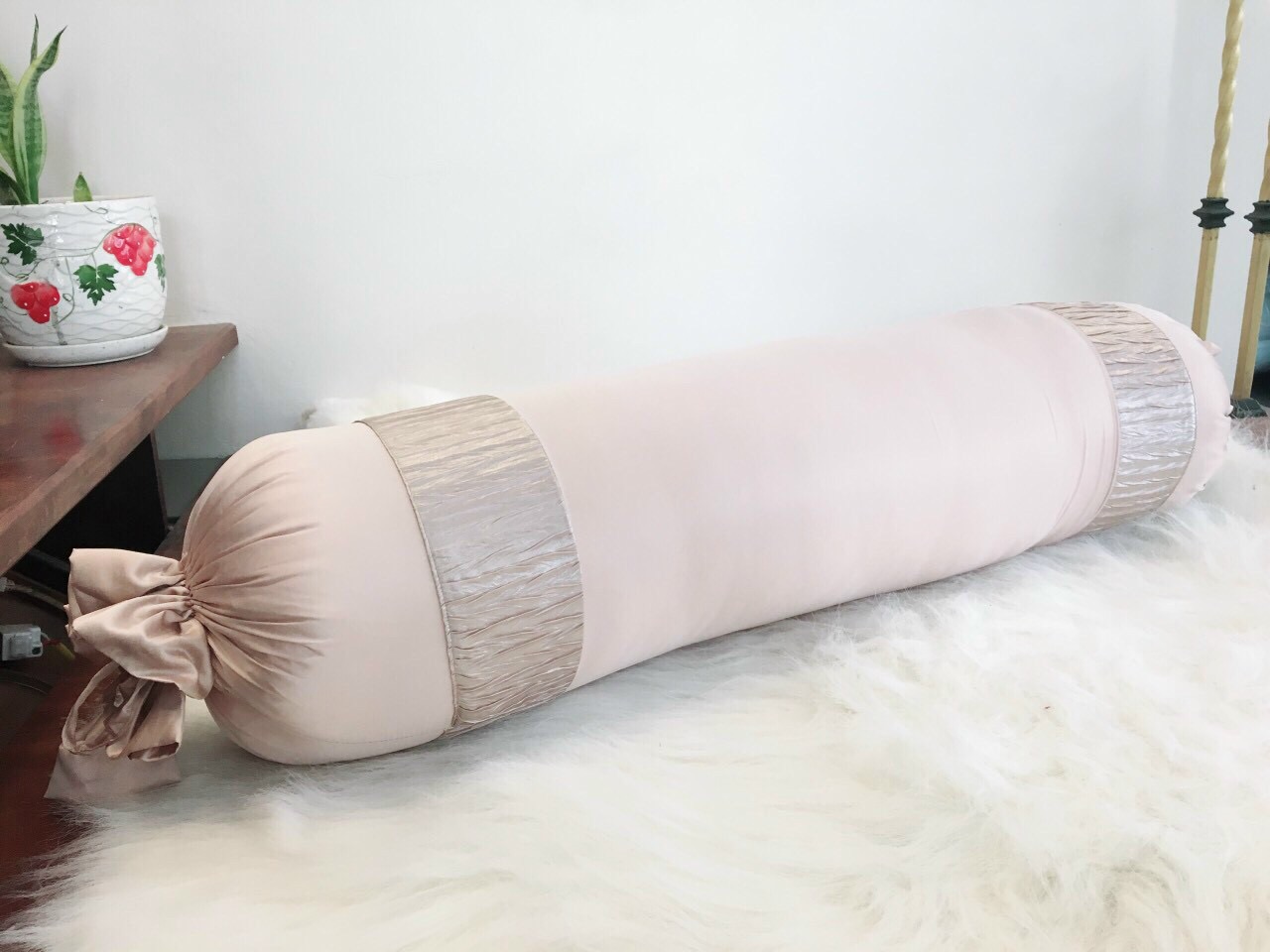 Vỏ gối ôm lụa kích thước 70x110