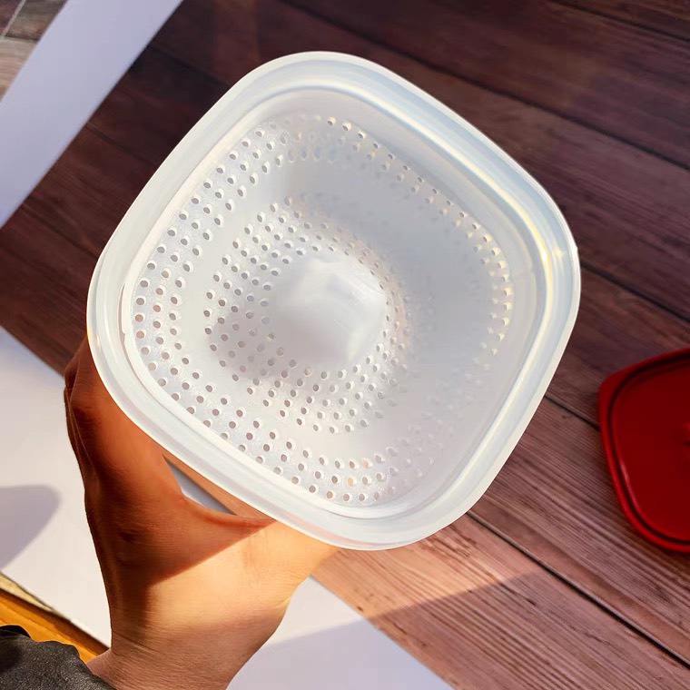 Set 2 Bình nước Tupperware có lưới lọc, bình 2L đựng cánh tủ lạnh