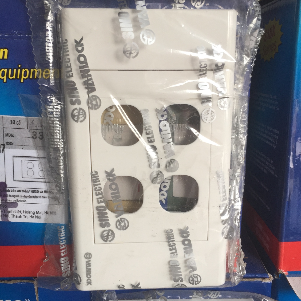 MẶT 4 CÔNG TẮC SINO - S18