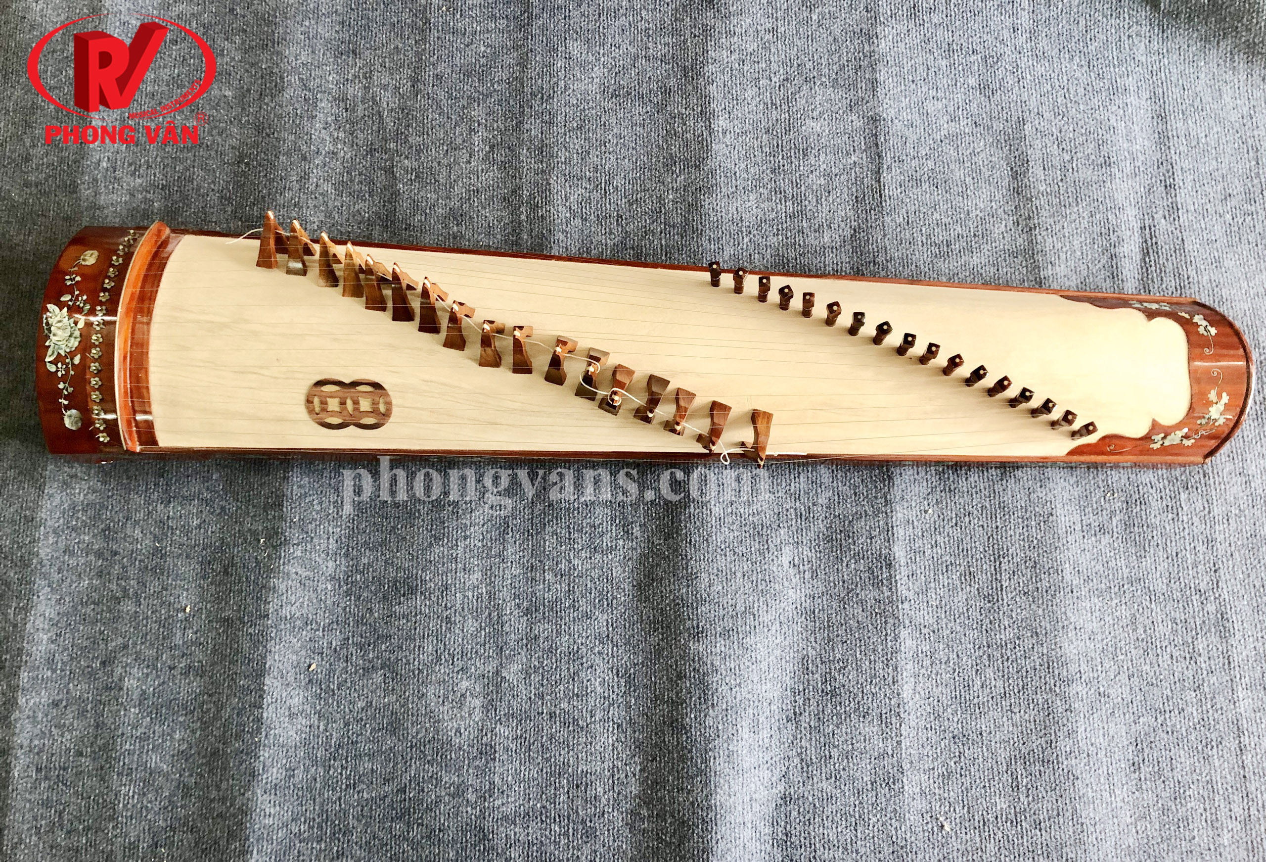 Đàn tranh gỗ hương 17 dây khảm trai