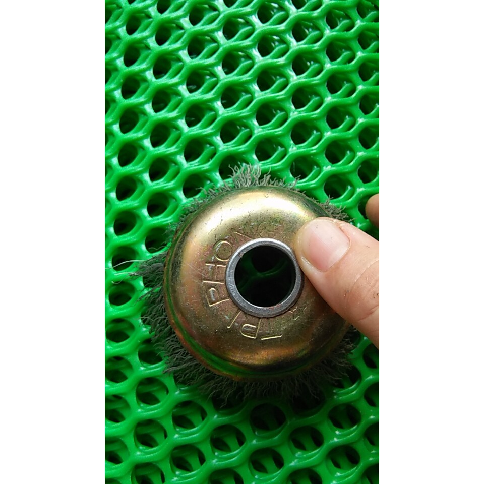 Bánh cước vàng và chén cước dày