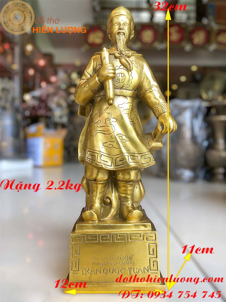 Tượng Trần Quốc Tuấn Đồng Vàng