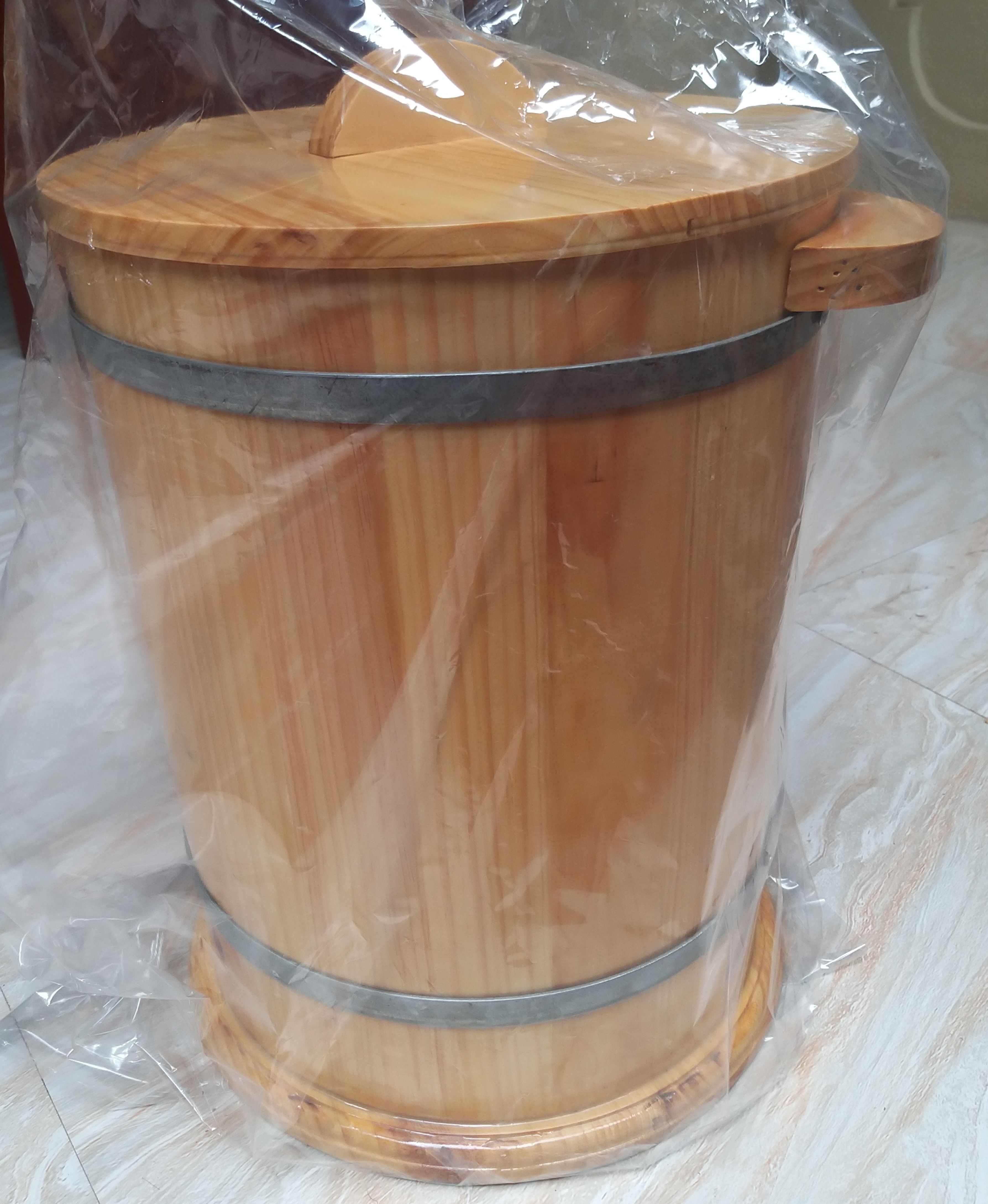 THÙNG ĐỰNG GẠO BẰNG GỖ Loại 35 kg