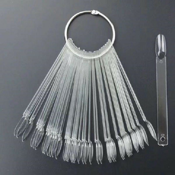 Móng giả dạng que tròn trong