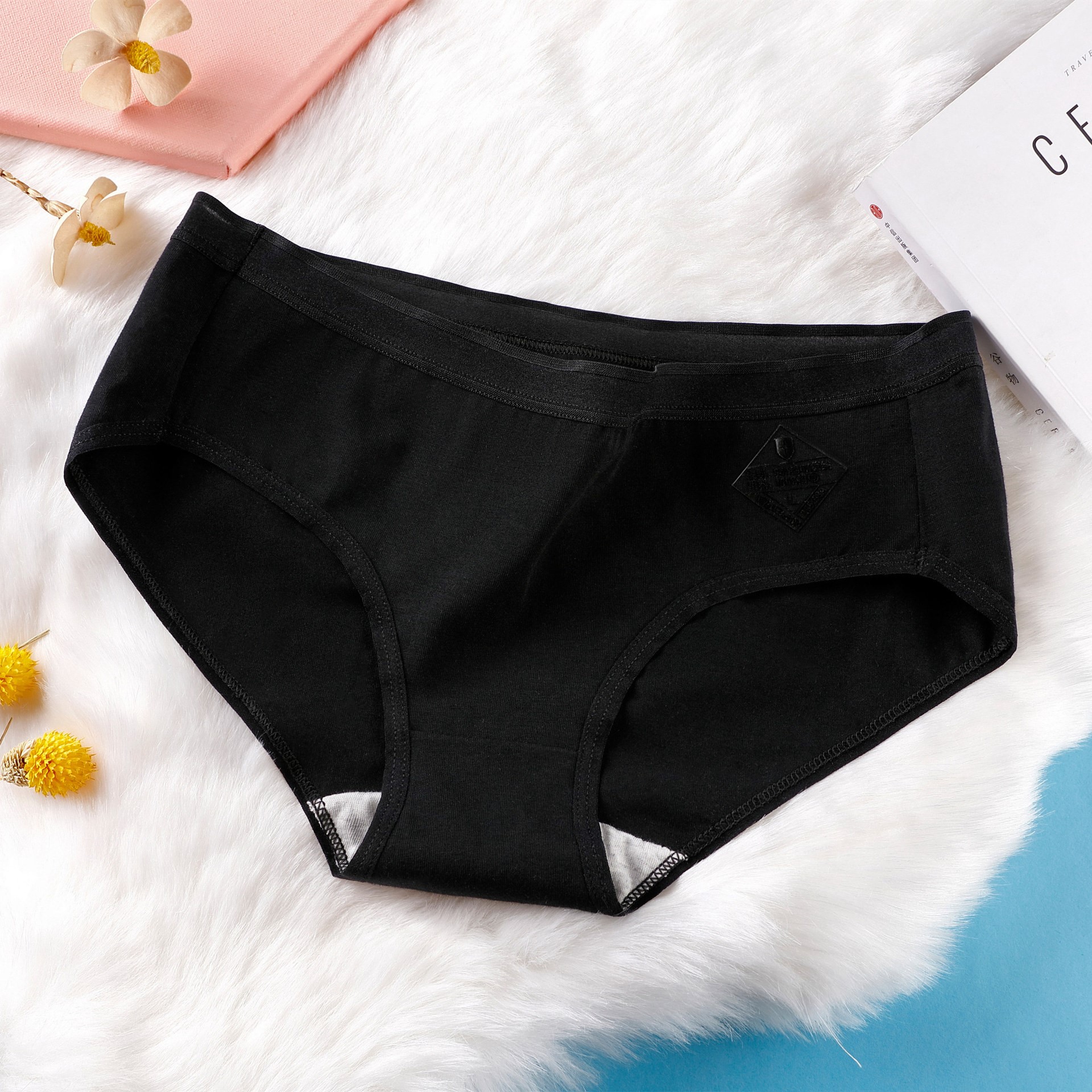 Quần lót cotton quần chip nữ kháng khuẩn cạp lửng siêu đẹp mịn mát, chất liệu cao cấp, mềm mại, thoáng khí, chống xù lông, thiết kế đơn giản, tối ưu