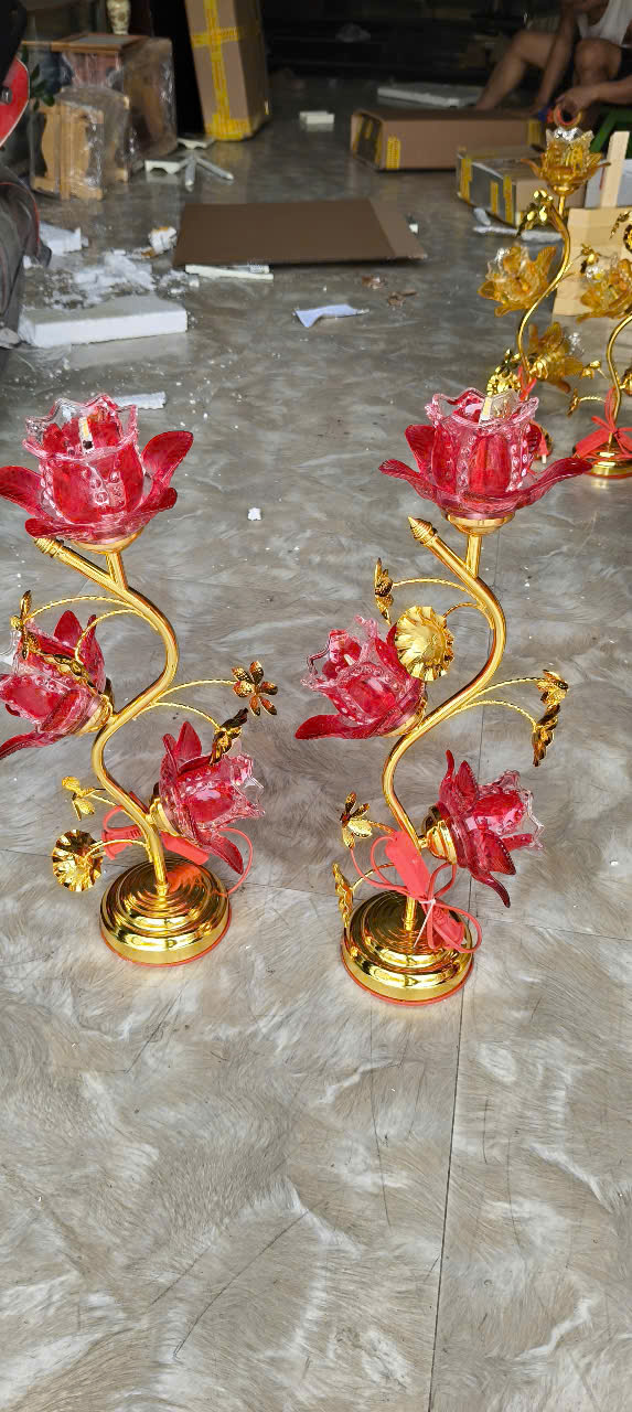 Đèn thờ thủy tinh hoa 3 bông hoa sen bóng đèn léd tiết kiệm điện năng nhiều kích cỡ