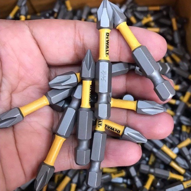 Mũi Bắn Vít DEWALT Có Từ, PH2 5cm, 9cm, 15cm