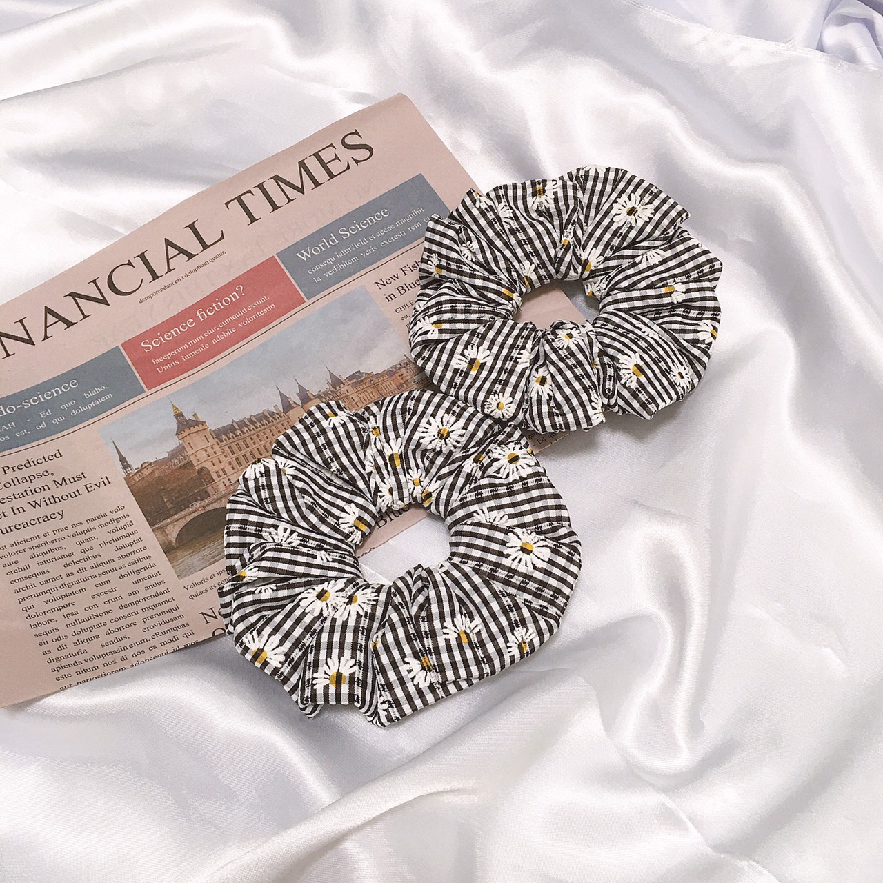 [HCM]CỘT TÓC SCRUNCHIES CARO CÚC VÂN KIM TUYẾN - CỘT TÓC HOTTREND