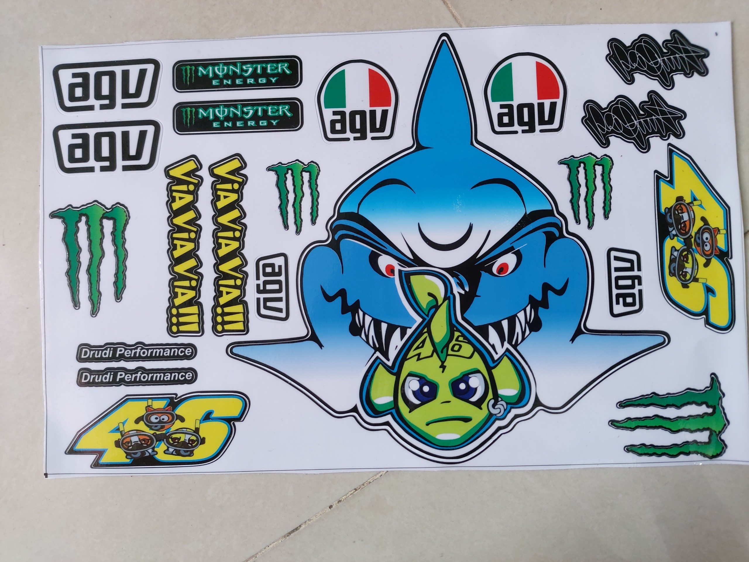 Tem logo dán nón cá mập siêu ngầu