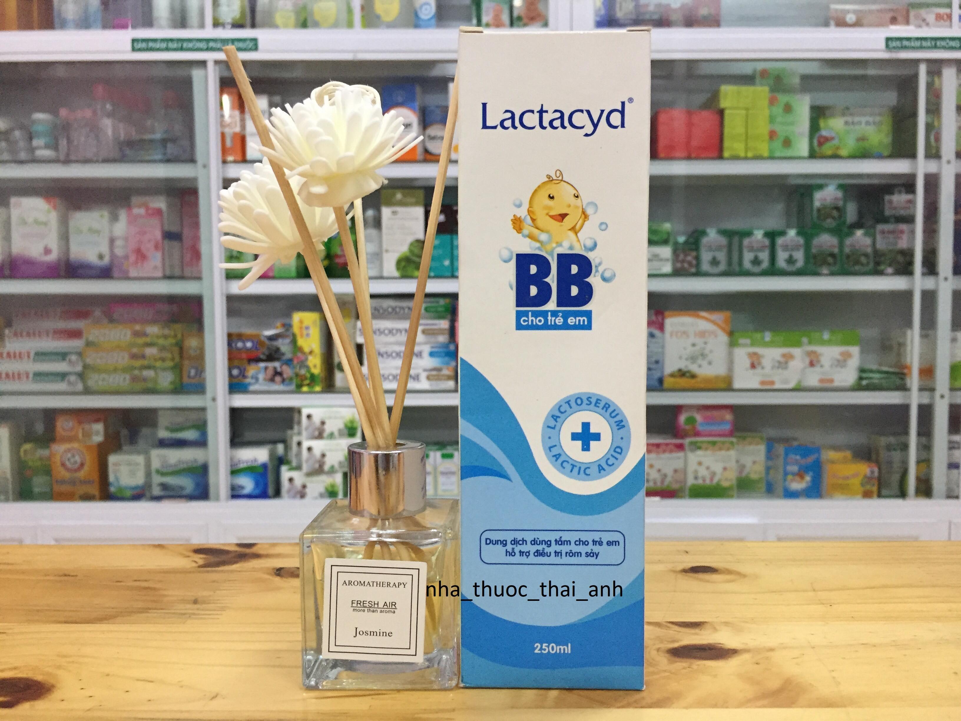 SỮA TẮM LACTACYD BB