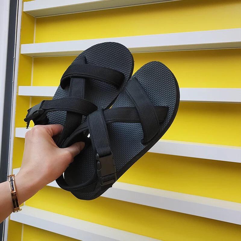 (video thật ) Sandal Nam Đế Cao Su CHAACOO  Màu ( Đen)