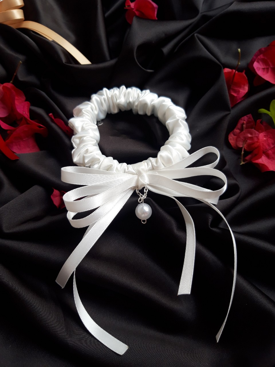 Cột Nơ Scrunchies cá tính.