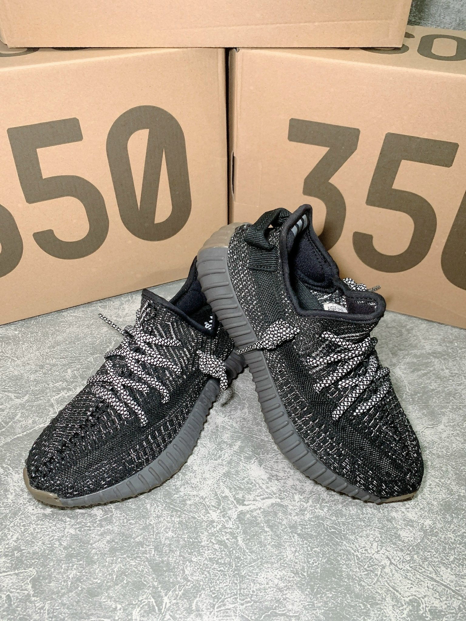 (MIỄN SHIP)Giầy thể thao nam nữ Yeezzy v2 đen phản quang static Fullbox - Ảnh Thật