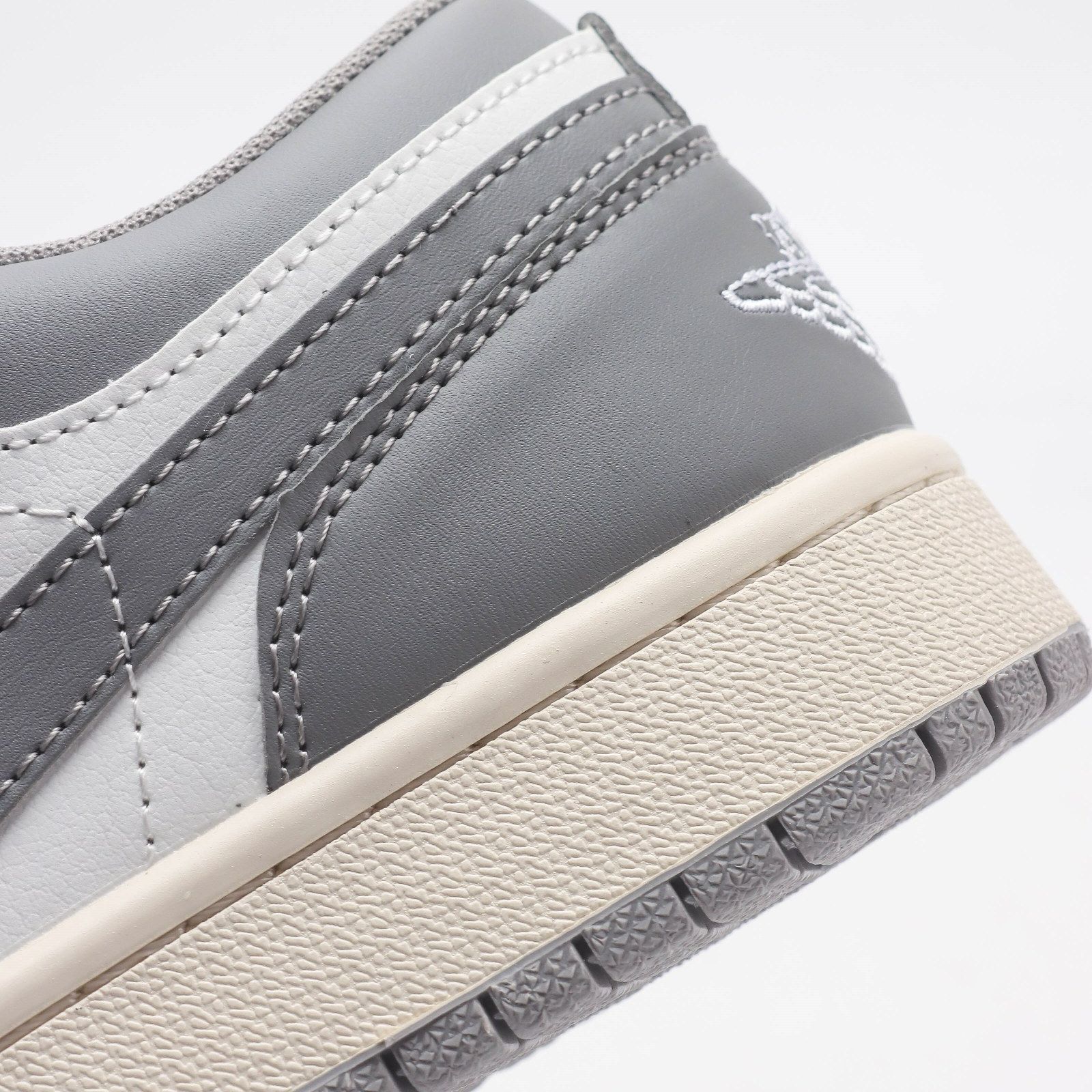 Air Jordan 1 Low"Vintage Grey Toe" 553558 053