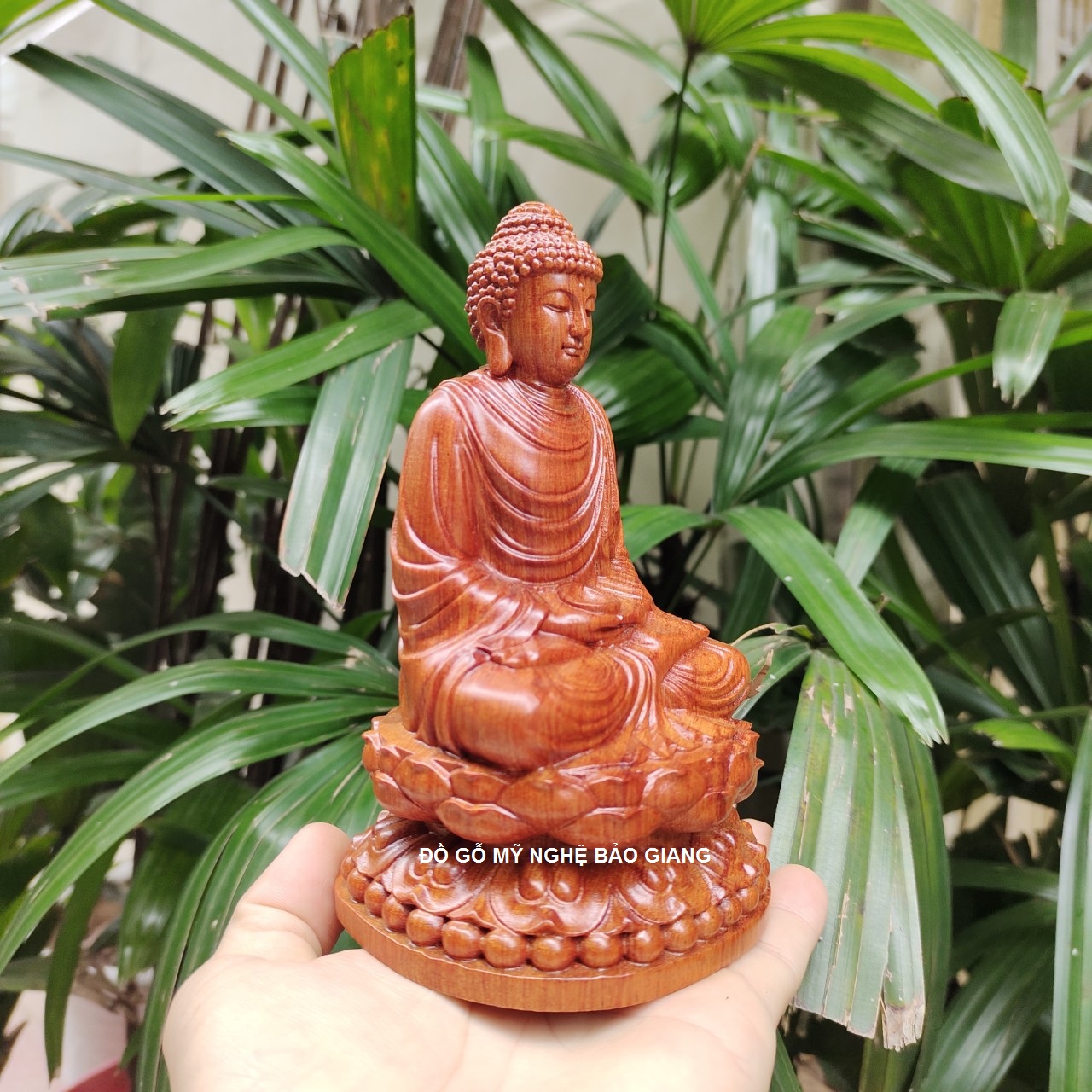 Tượng phật thích ca gỗ hương
