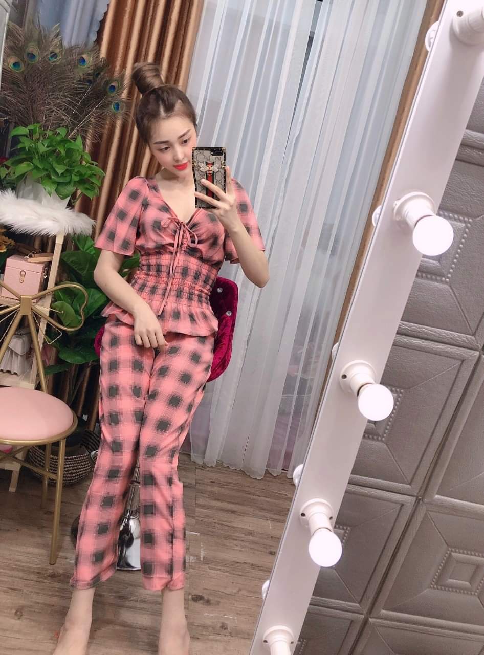 [HCM]Set Bộ Kẻ Caro Vải Lụa Quần Ống Rộng Tôn Dáng Thiết Kế Thời Trang ( HỒNG )