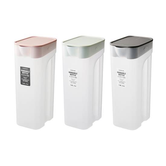 Bình nước nhựa LOCK&LOCK Handle Bottle 1.4 Lít - HAP817