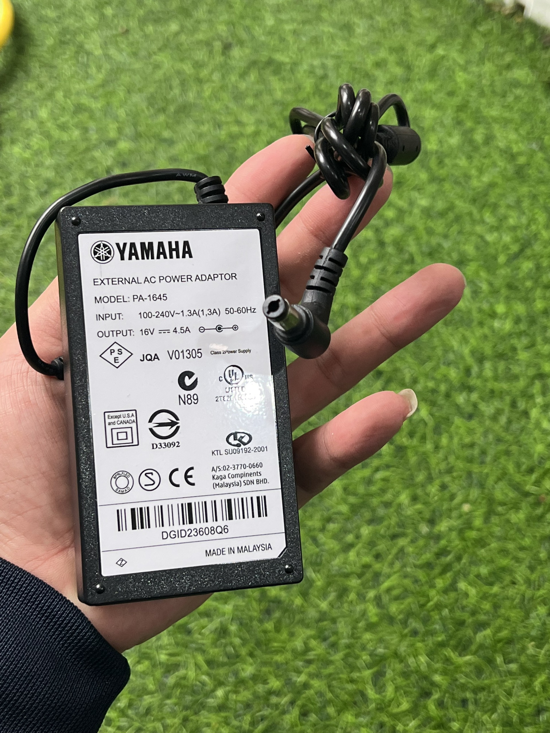 CỤC NGUỒN CHO ĐÀN YAMAHA PSR-S670
